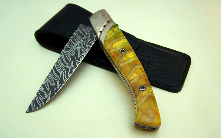 Art knife CL01 with chiseled spring oak leaves and diamonds mammoth molar handle