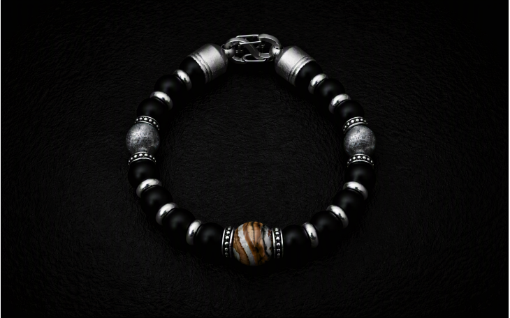 BRACELET HOMME EN METEORITE DE GIBEON MOLAIRE DE MAMMOUTH ET PERLE NATURELE EN ONYX