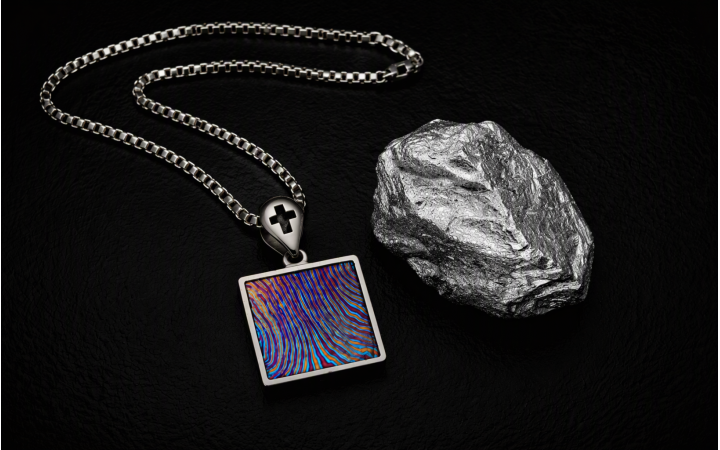 PENDENTIF HOMME ACIER DAMAS TITANE BELIERE AVEC CROIX ET CHAINE ACIER INOX