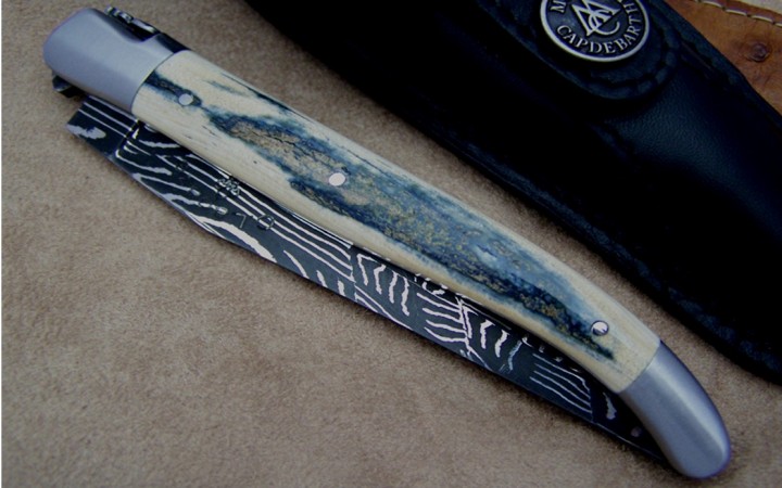 Couteau Laguiole 12 cm ivoire de mammouth et lame sculpté de feuilles